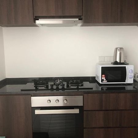 Seaview Water Purify Cozy Comfortable For Short & Long Stay In The Landmark By Katana George Town Exterior photo