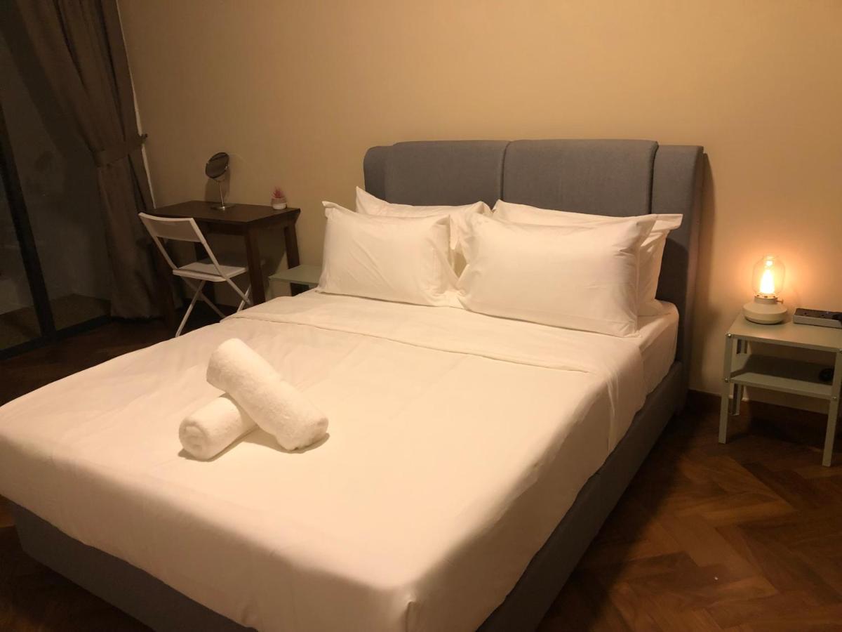 Seaview Water Purify Cozy Comfortable For Short & Long Stay In The Landmark By Katana George Town Exterior photo