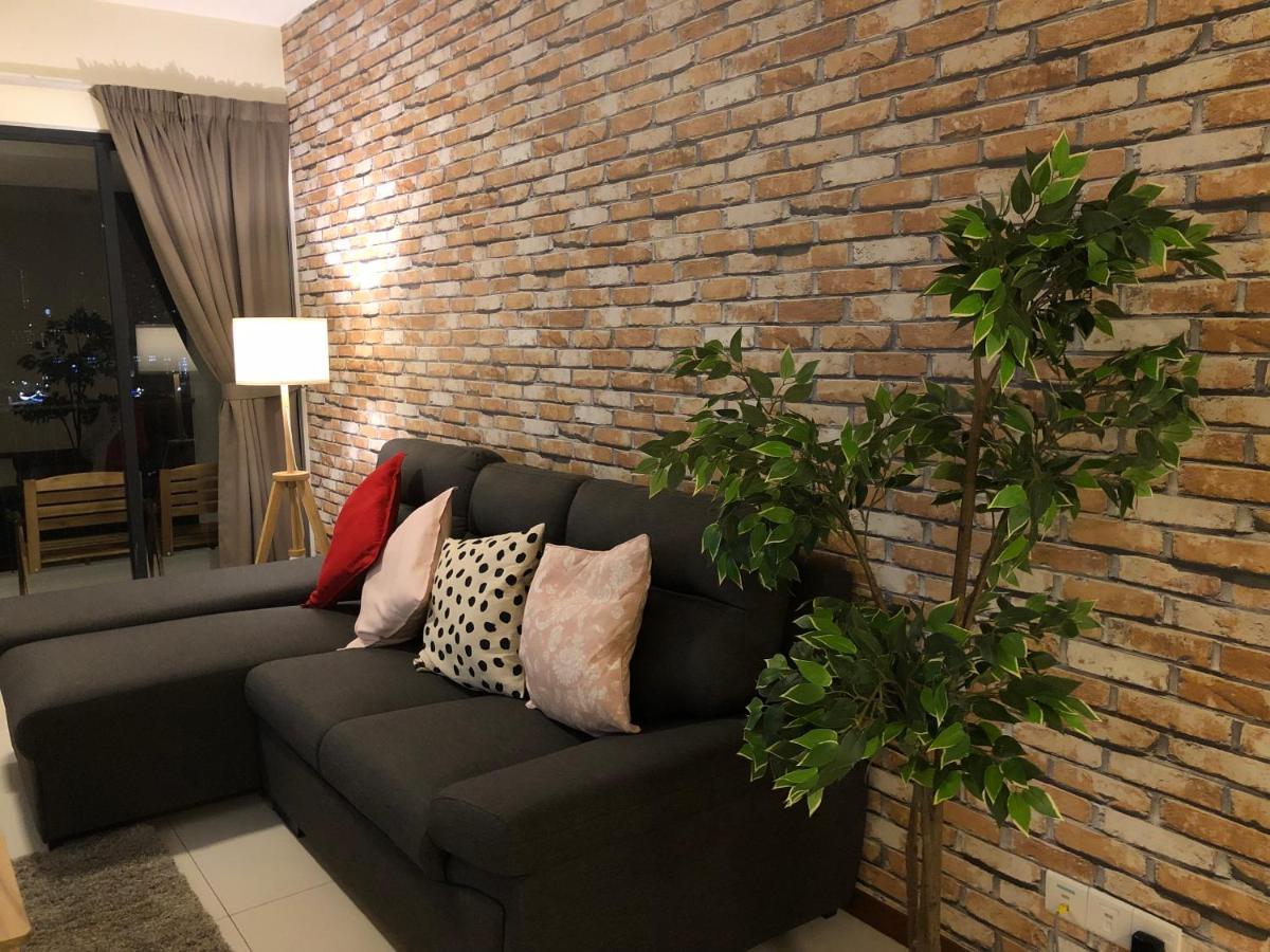 Seaview Water Purify Cozy Comfortable For Short & Long Stay In The Landmark By Katana George Town Exterior photo