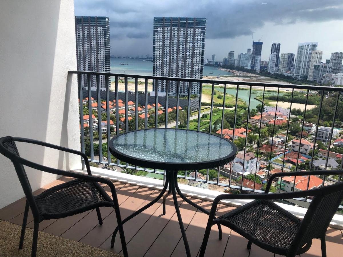 Seaview Water Purify Cozy Comfortable For Short & Long Stay In The Landmark By Katana George Town Exterior photo