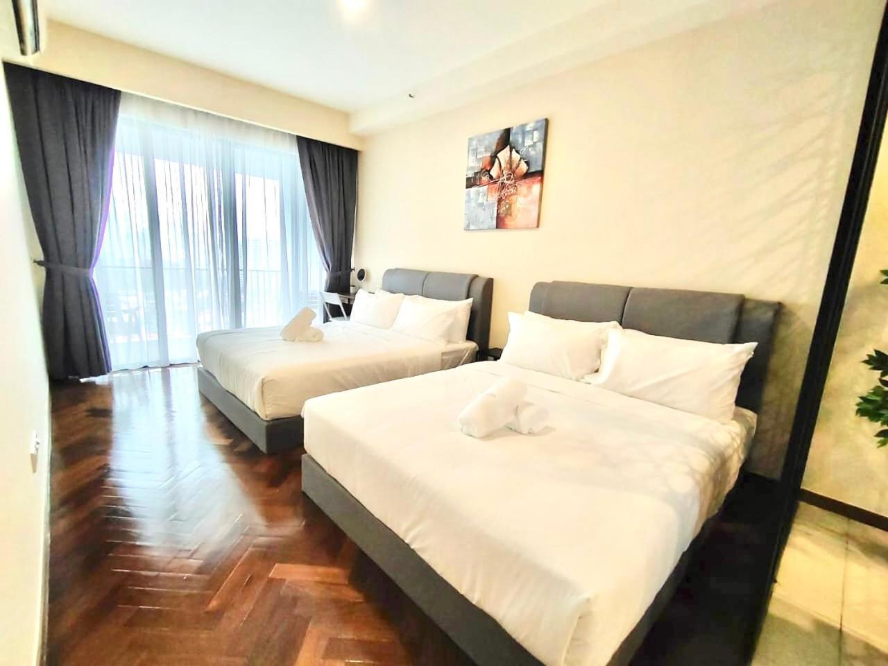 Seaview Water Purify Cozy Comfortable For Short & Long Stay In The Landmark By Katana George Town Exterior photo
