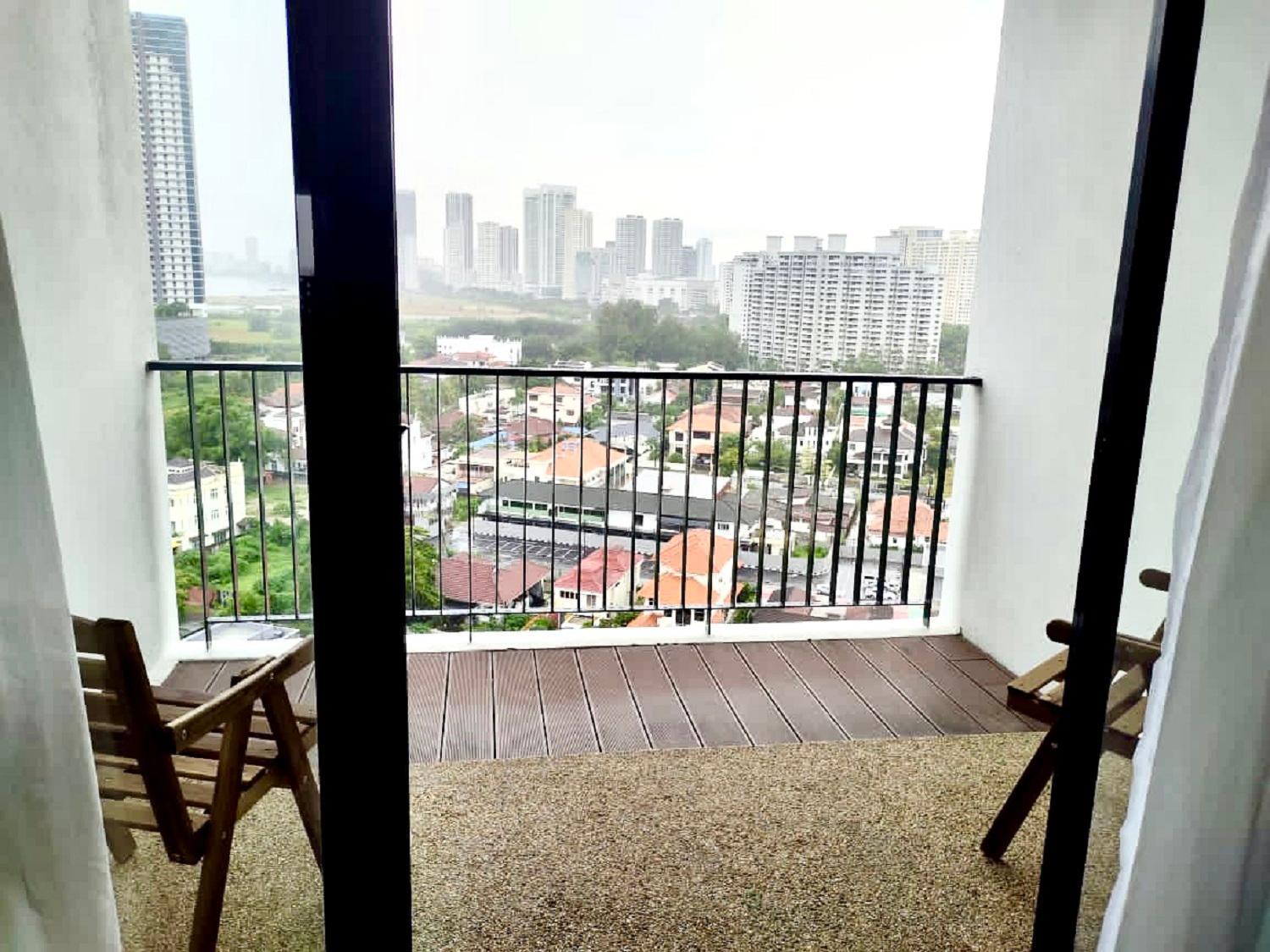 Seaview Water Purify Cozy Comfortable For Short & Long Stay In The Landmark By Katana George Town Exterior photo