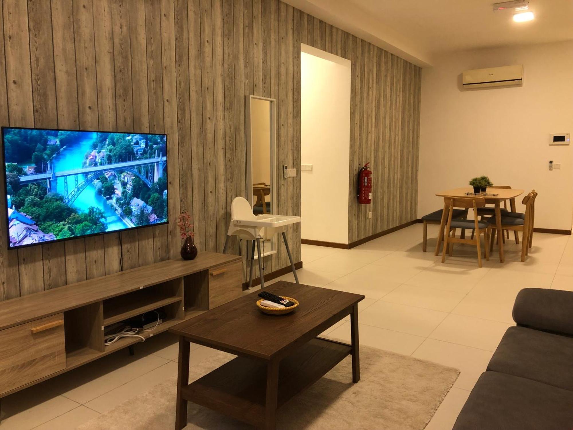 Seaview Water Purify Cozy Comfortable For Short & Long Stay In The Landmark By Katana George Town Exterior photo