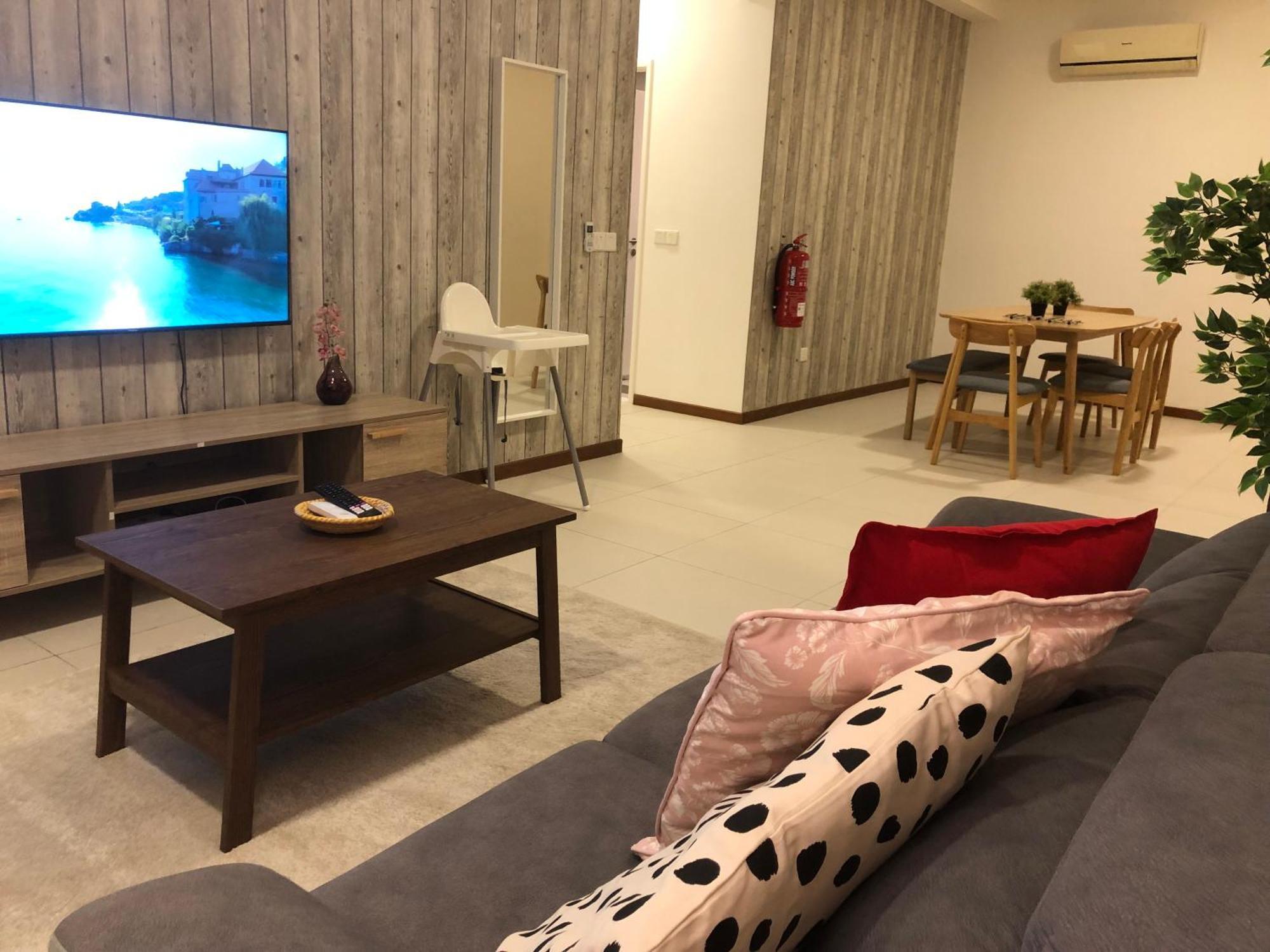 Seaview Water Purify Cozy Comfortable For Short & Long Stay In The Landmark By Katana George Town Exterior photo