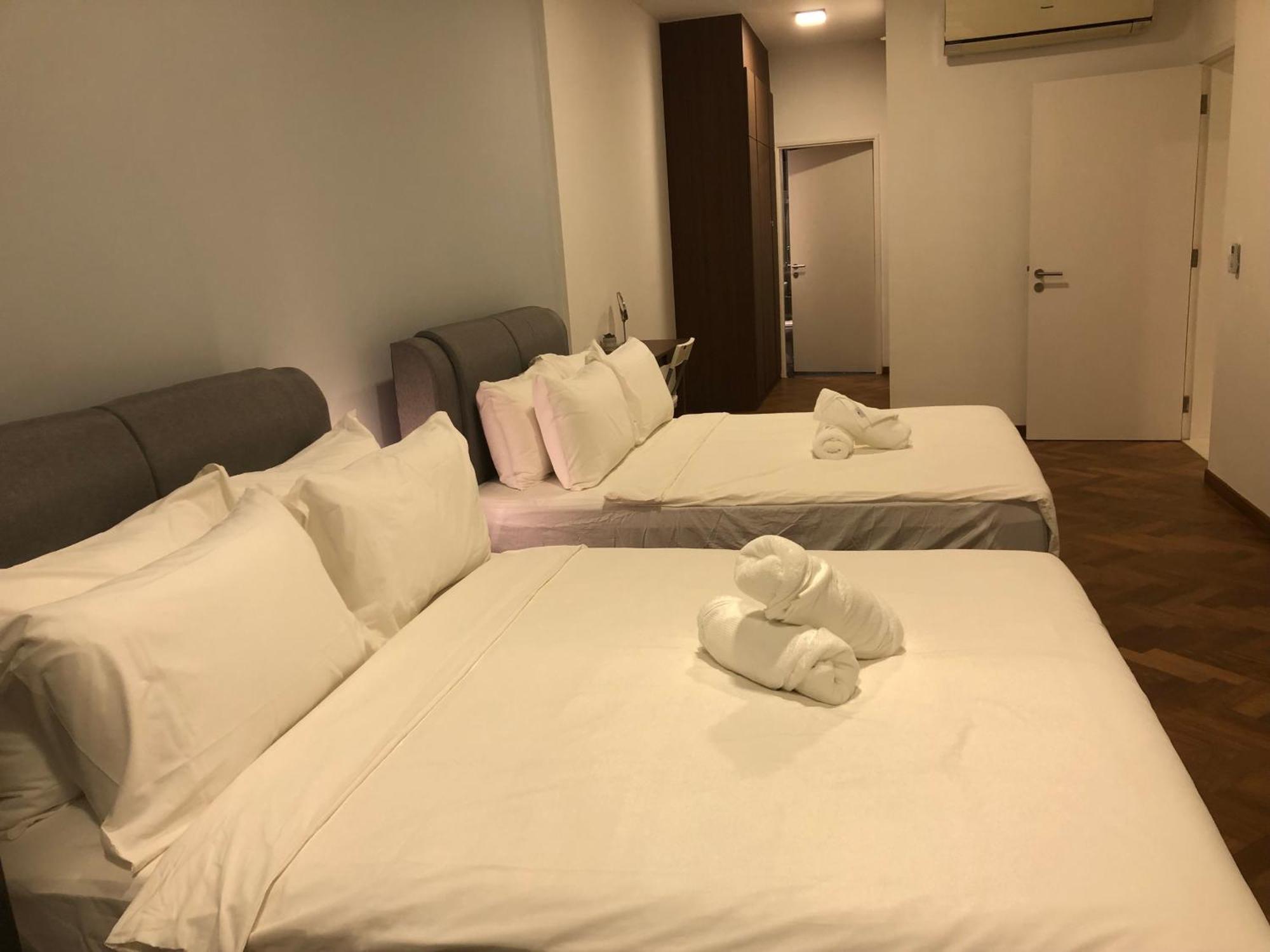 Seaview Water Purify Cozy Comfortable For Short & Long Stay In The Landmark By Katana George Town Exterior photo