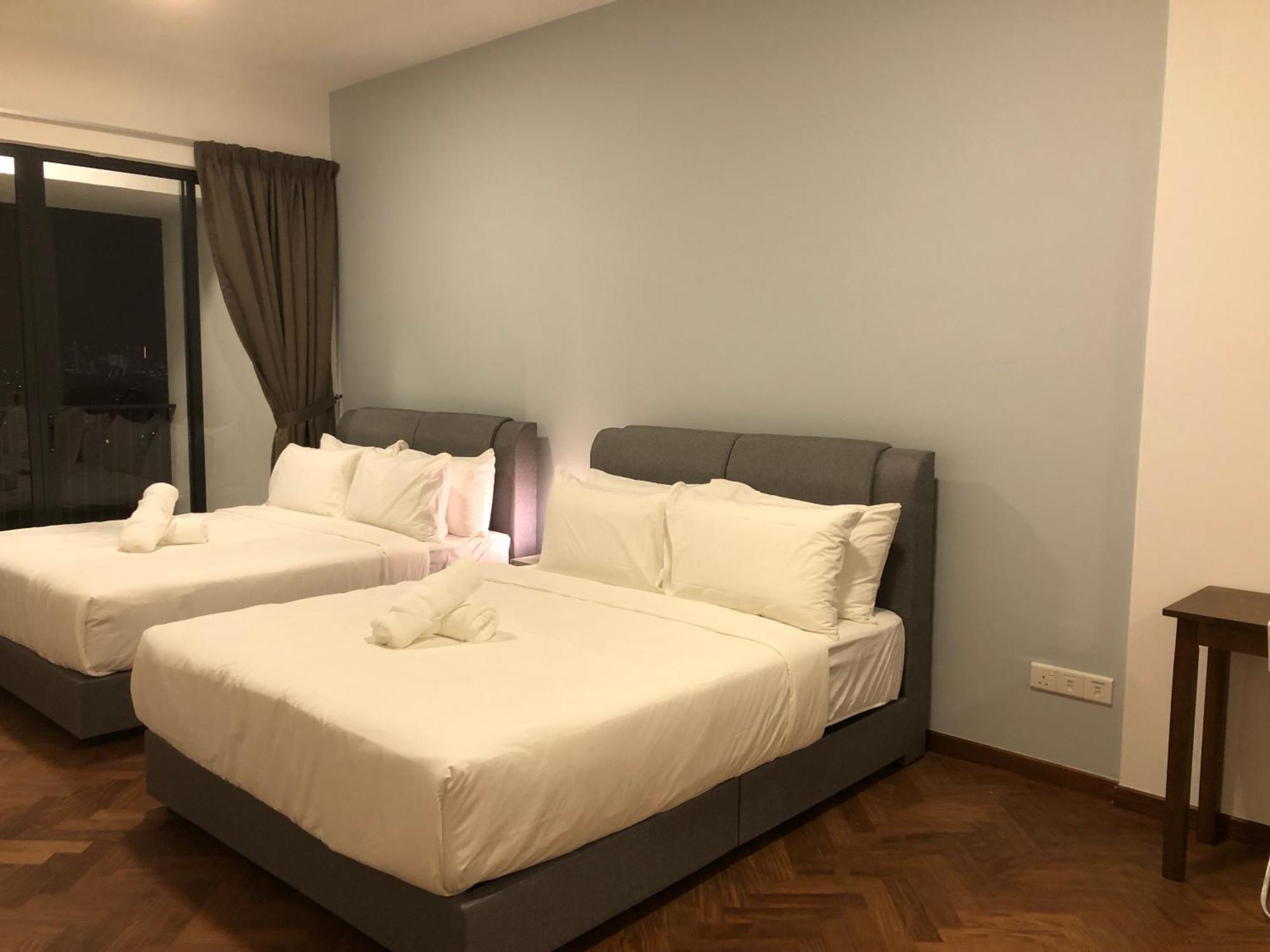 Seaview Water Purify Cozy Comfortable For Short & Long Stay In The Landmark By Katana George Town Exterior photo